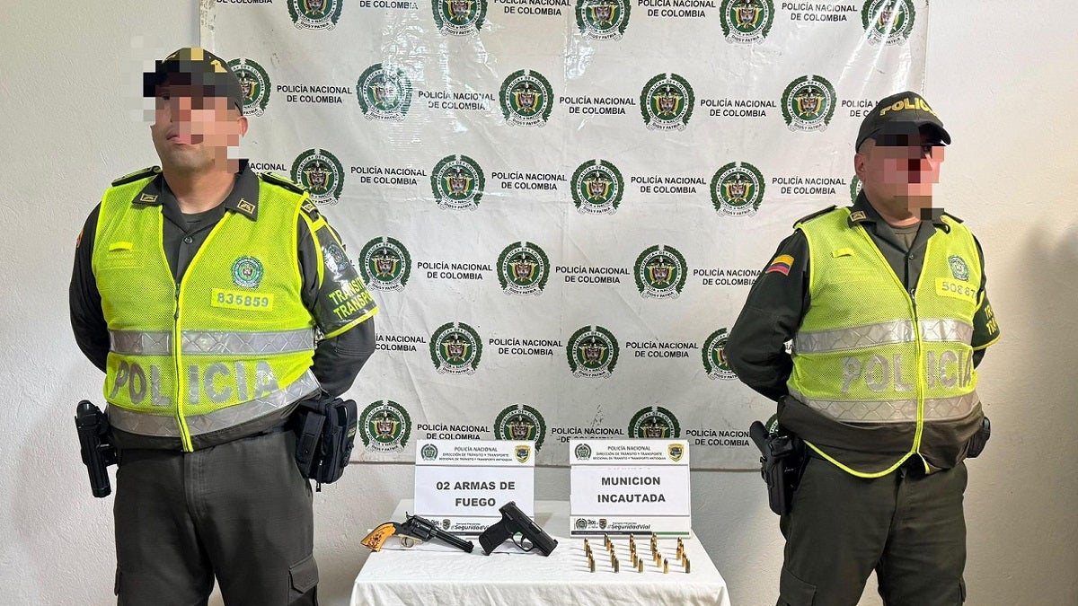 Encuentran dos armas de fuego que eran transportadas en bus que cubría la ruta Medellín - Bogotá