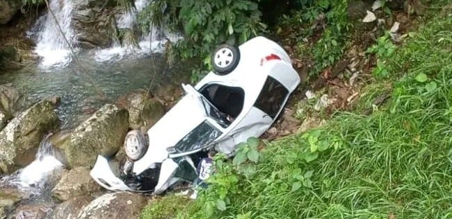 Vehículo cayó a un abismo tras perder el control en San Luis, Antioquia