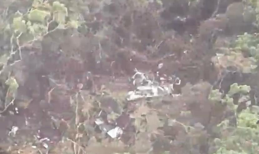 Helicóptero grabó las primeras imágenes de la aeronave siniestrada en Urrao, Antioquia