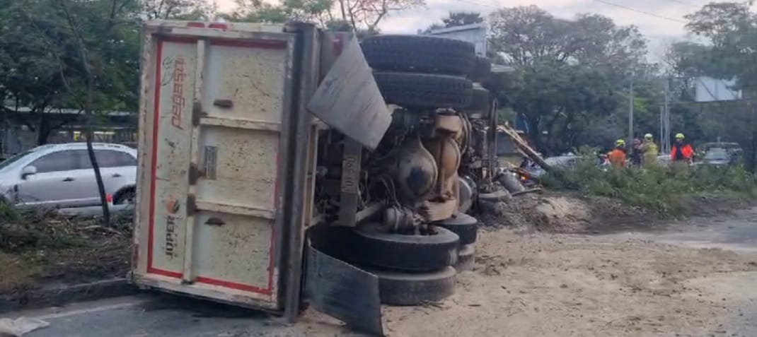 Accidente de volqueta en Medellín