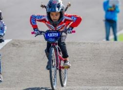 Niña prodigio del BMX en Antioquia busca apoyo para competir en el campeonato Panamericano de Chile