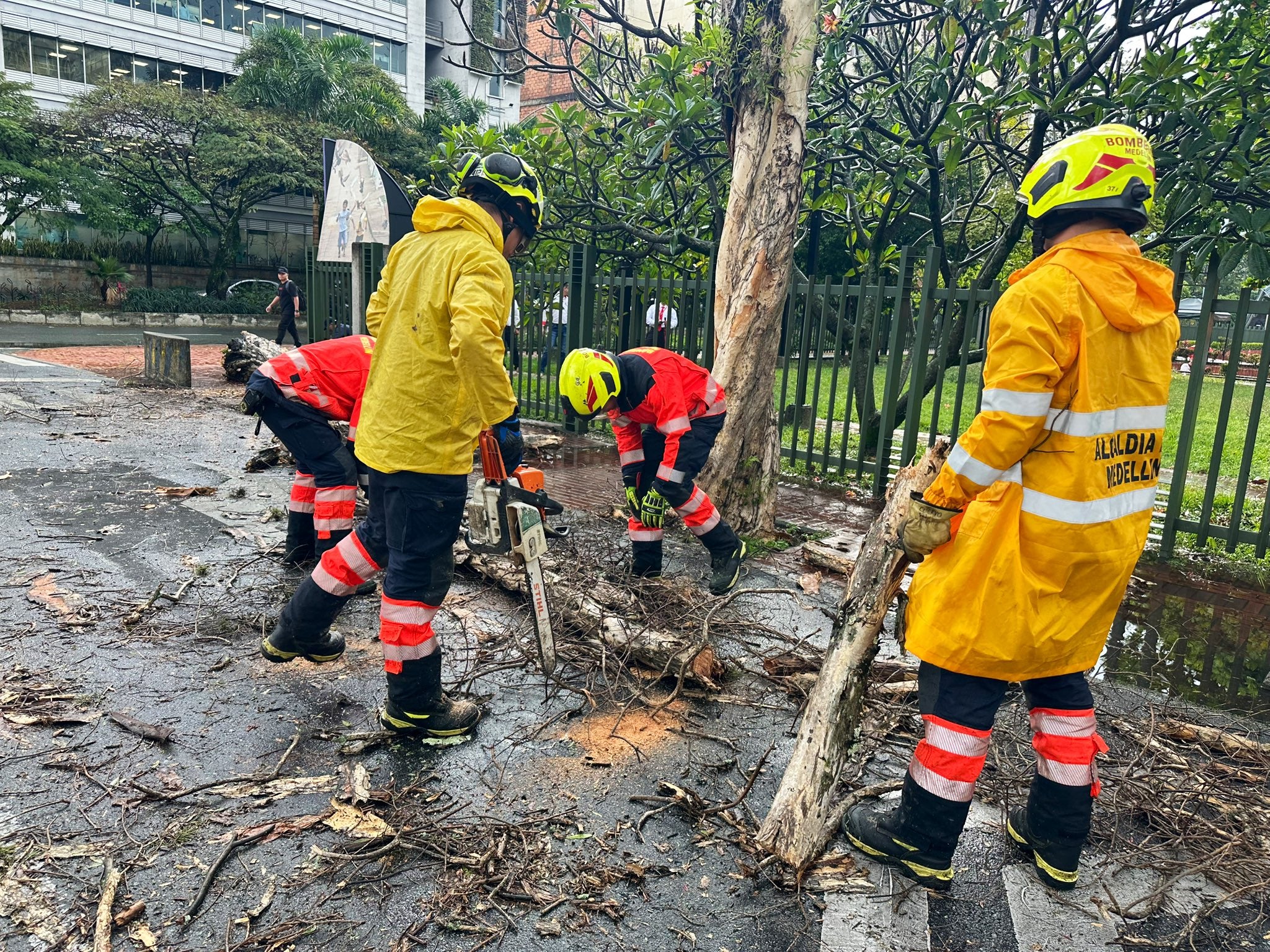 Aguacero en Medellín, afectaciones a vías