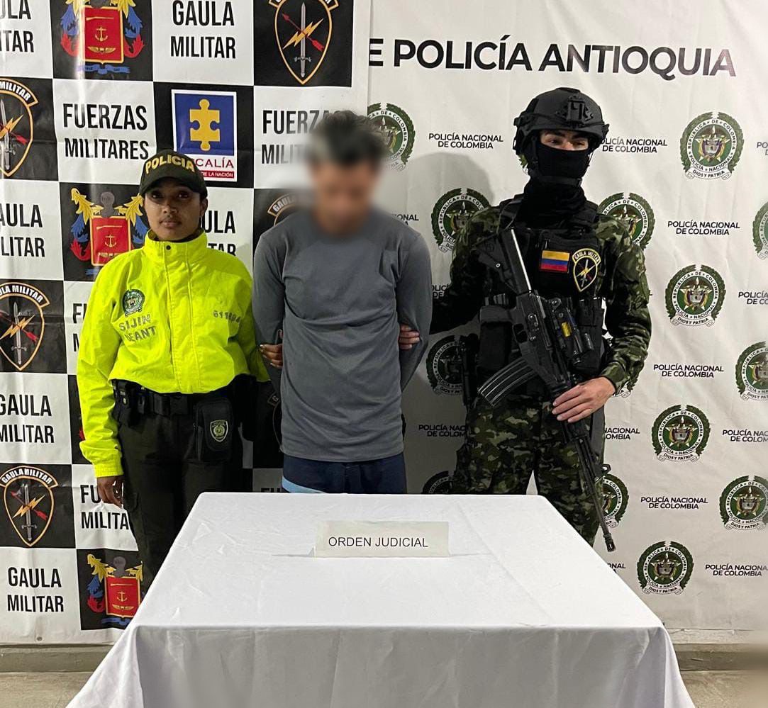 Capturaron a presunto homicida de un vigilante durante pleno asalto a parqueadero en Rionegro: La víctima recibió varias puñaladas