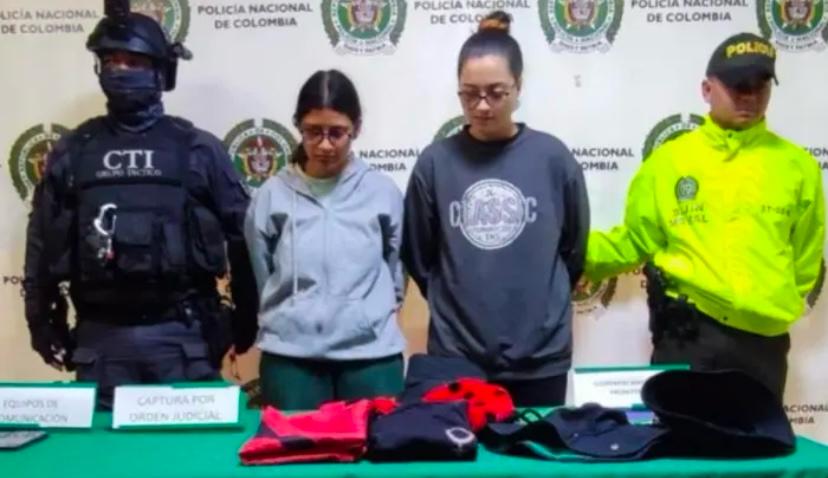 Mujeres acusadas de vandalizar estación de Metroplús en Medellín enfrentan cargos por terrorismo