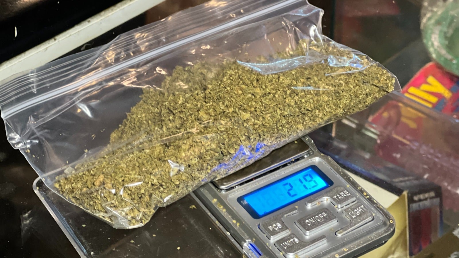 La policía decomisó 50 kilos de marihuana a las plazas de vicio de El Poblado
