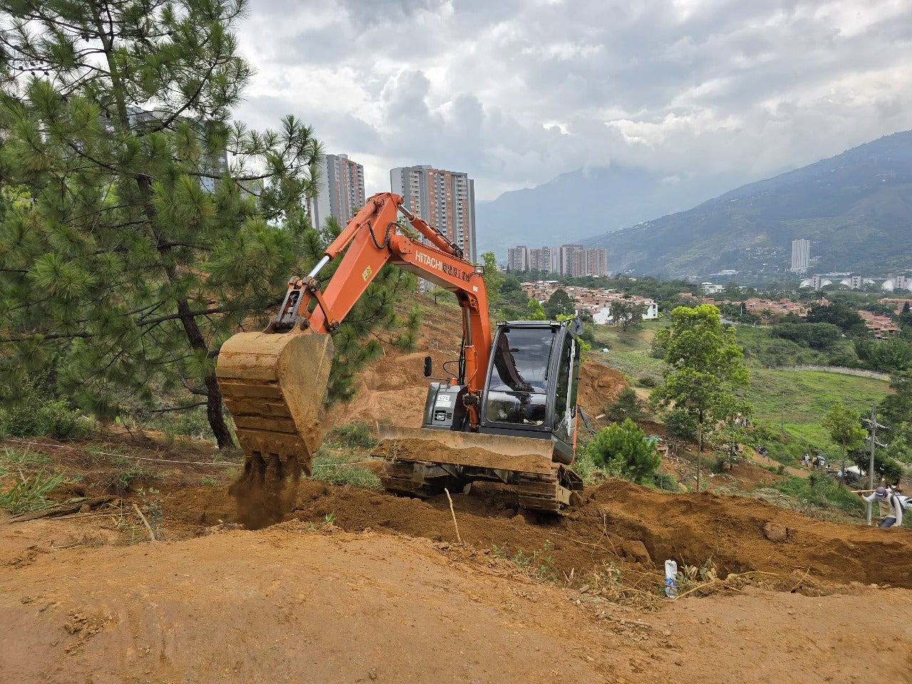 Cerro Quitasol operativo adelantado en Bello