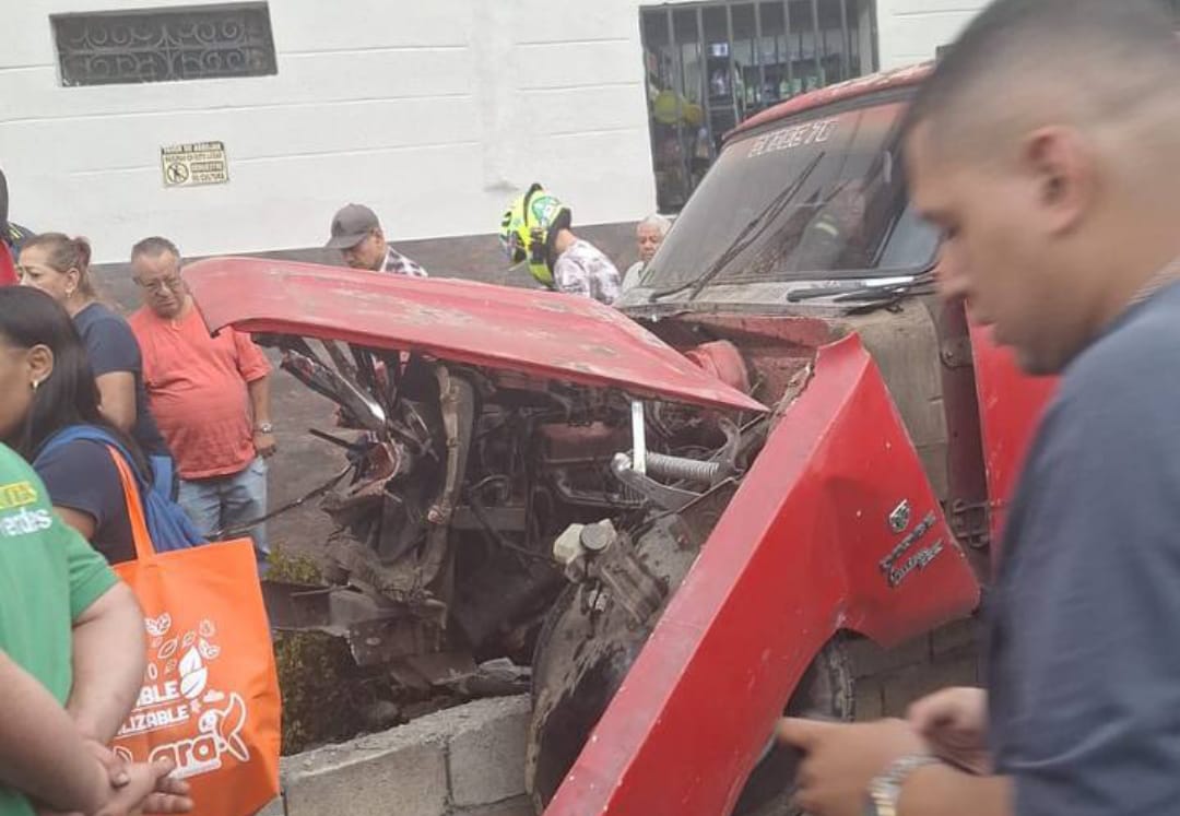 Accidente de tránsito en el barrio Manrique de Medellín