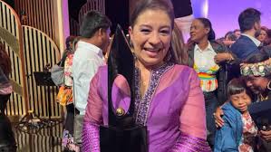 Presidenta fundación Shi Is