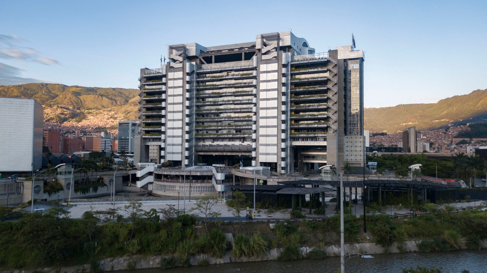 Credito de EPM con banca internacional