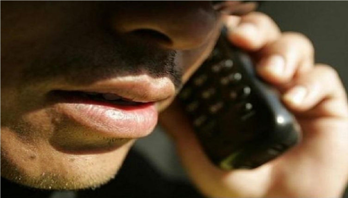 Campaña de difamación digital y hostigamiento telefónico pone en riesgo a abogada minera en Antioquia