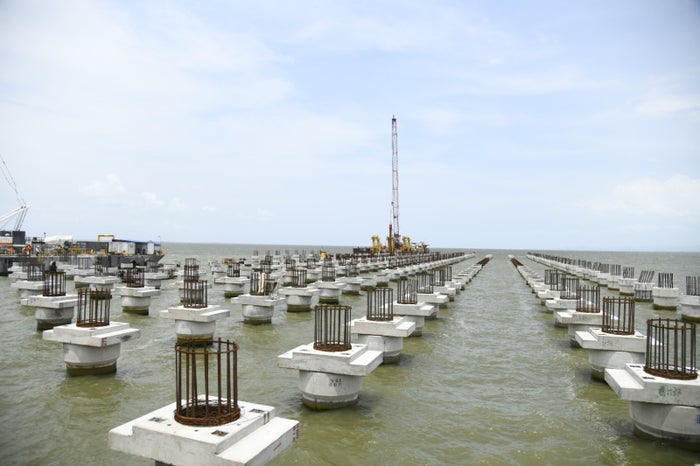 Pilotes para viaducto y muelle de Puerto Antioquia