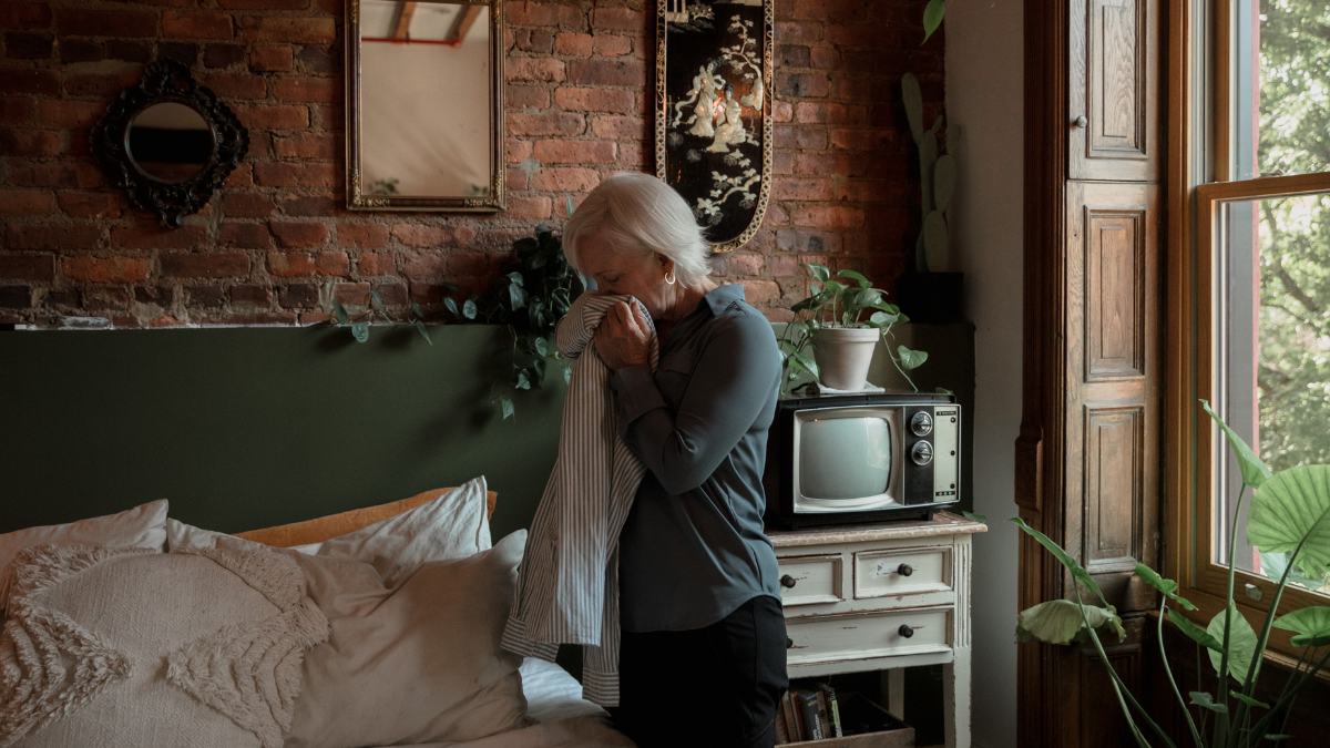 Oler la ropa de tu pareja puede reducir el estrés