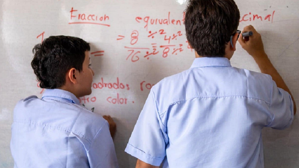 Becas para profesores de matemáticas en Antioquia