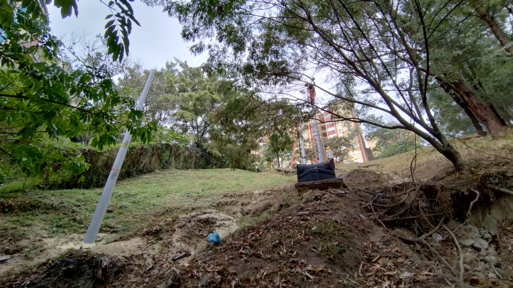 Habitantes de Calazans claman por sendero peatonal ante alta accidentalidad