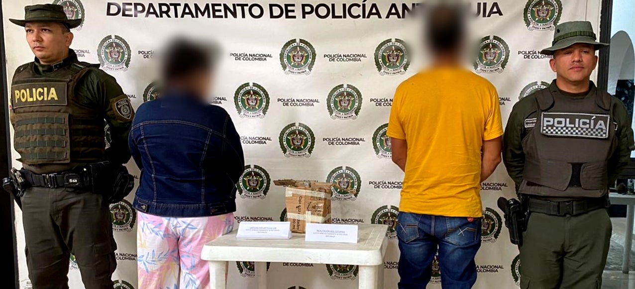 Rescataron dos cotorras valoradas en $23 millones y capturaron a traficantes de fauna en La Pintada