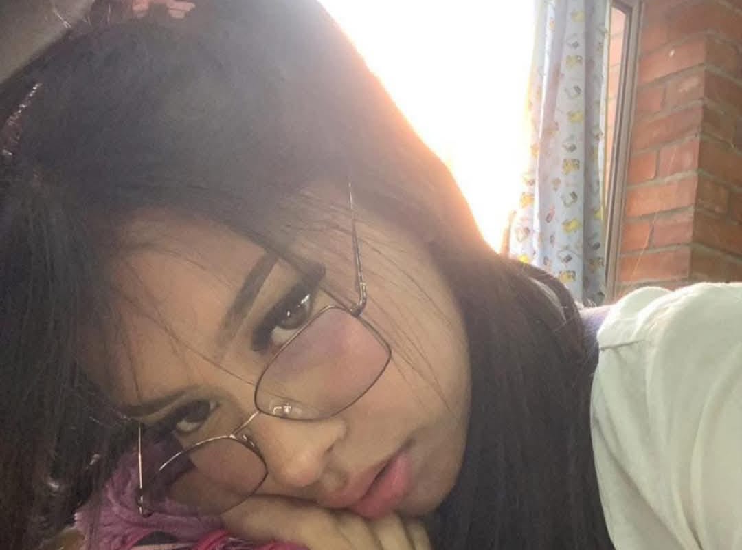 Se entregó presunto feminicida de joven de 18 años en Medellín: La habría estrangulado con el pie