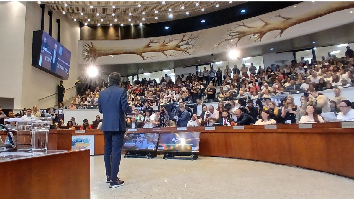 En Rendición de Cuentas, el alcalde de Medellín le dijo a MinMinas que EPM no es de un mandatario. Afirma que la entidad es de los antioqueños y de los colombianos.