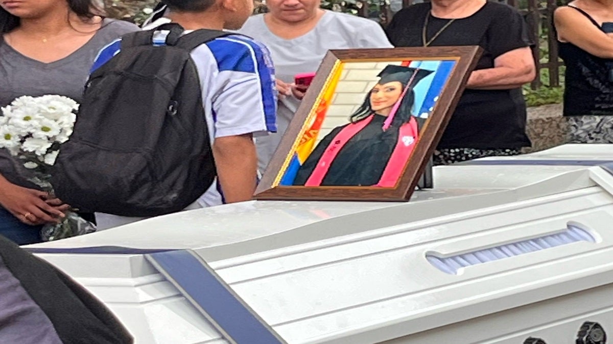 “Había unos manes grabando con el celular lo que sucedía y decían que no la ayudaran”, hechos narrados por un familiar de Sara González