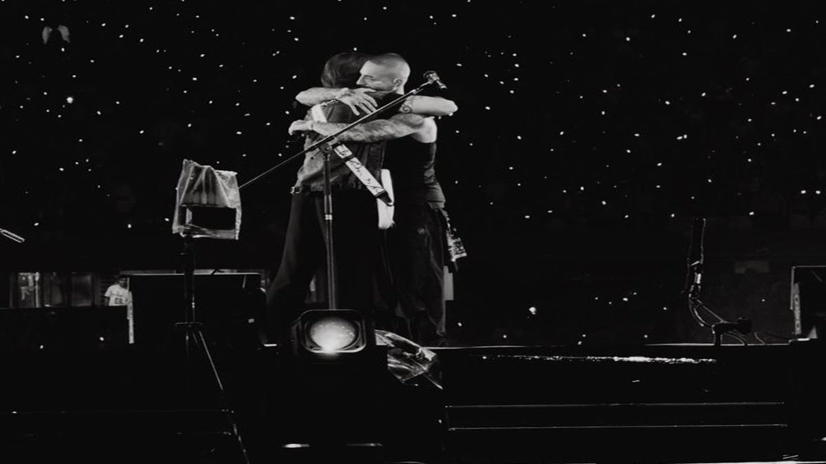 Maluma rindió un homenaje especial a Juanes en su concierto “Medellín en el Mapa”