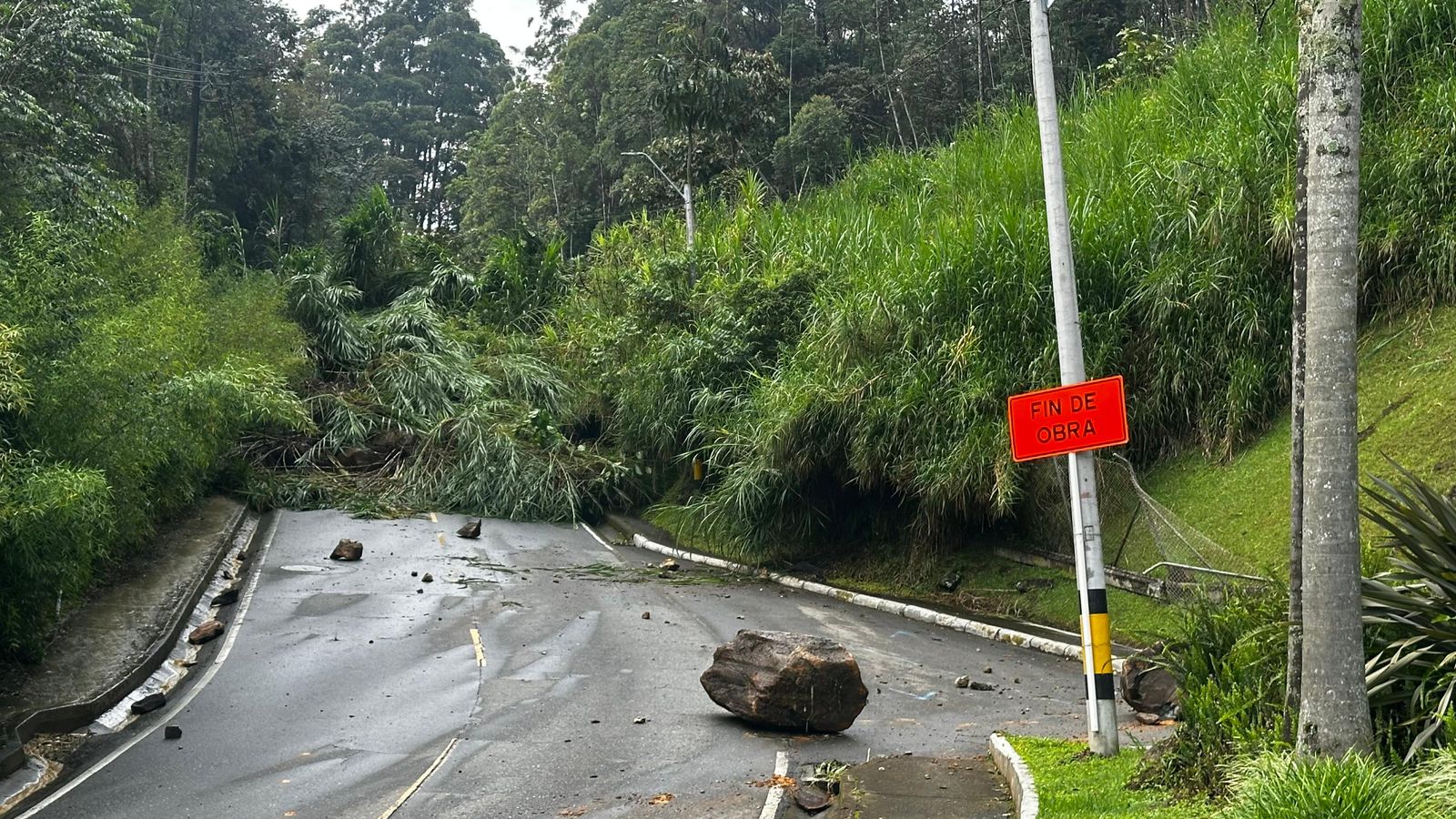 Deslizamiento en Loma de Los Balsos en Medellín