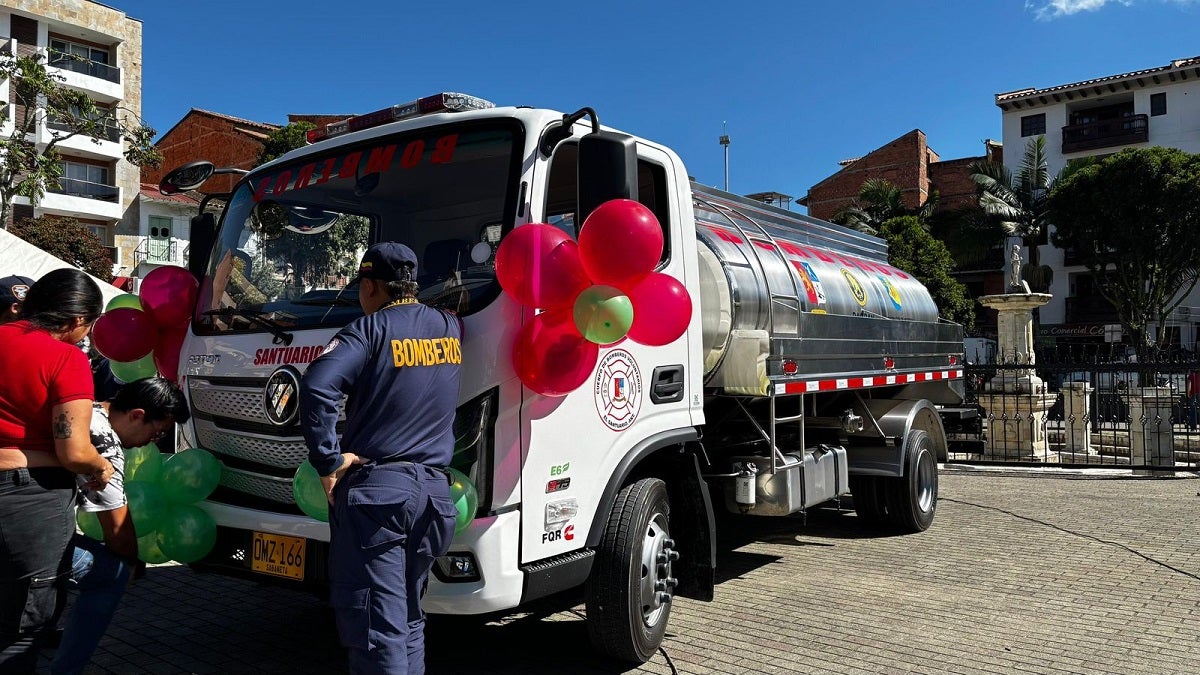 Vehículo cisterna en El Santuario, Antioquia