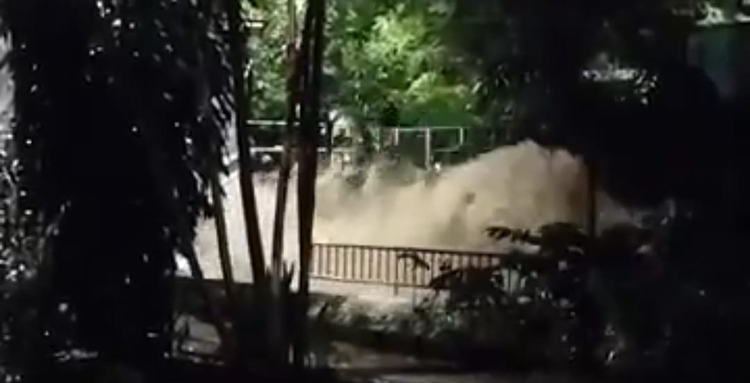 Emergencia de la quebrada la Cantera en el barrio Robledo Kennedy