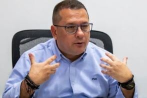 Secretario de Paz de Medellín denuncia retiro de su esquema de seguridad y responsabiliza a Petro