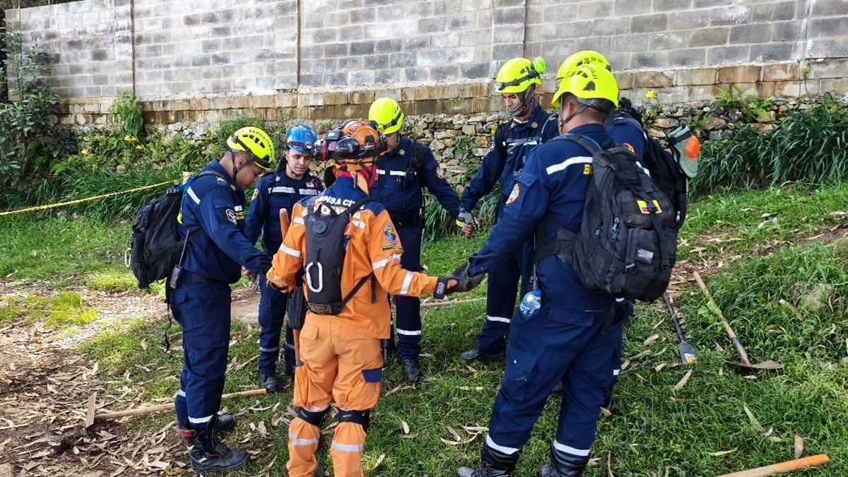 Atención - 2025 - Bello