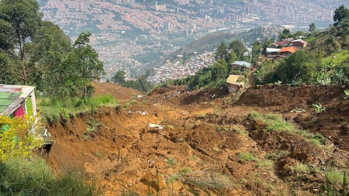 Deslizamiento en vereda Granizal, Bello