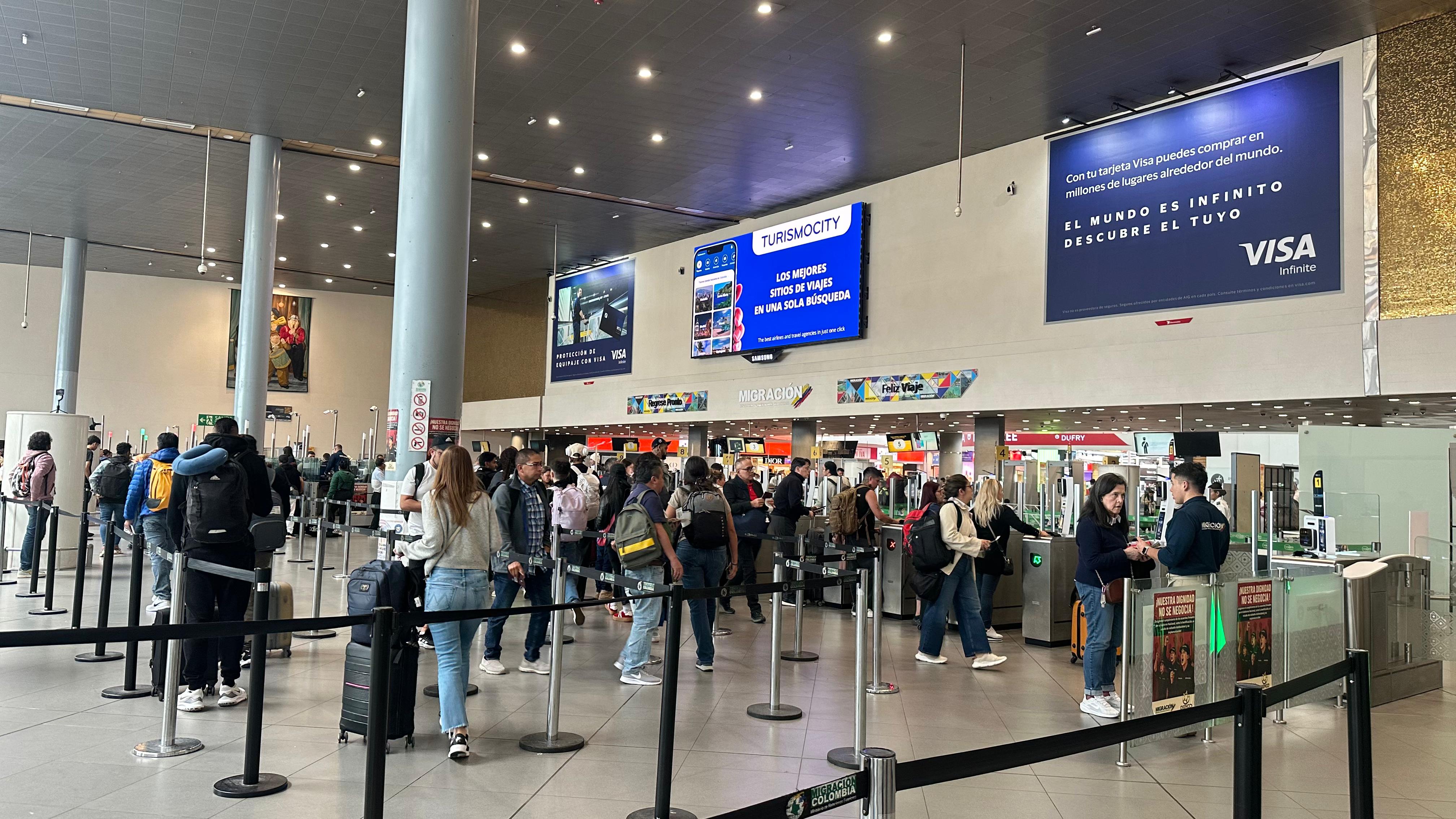 Aeropuerto El Dorado, salidas internacionales, vacaciones, pasajeros, viajeros