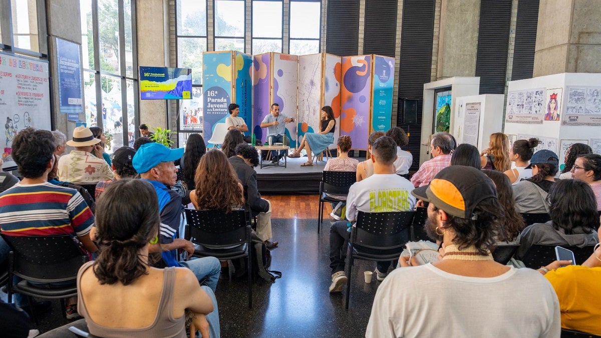 Parada Juvenil de la Lectura en Medellín