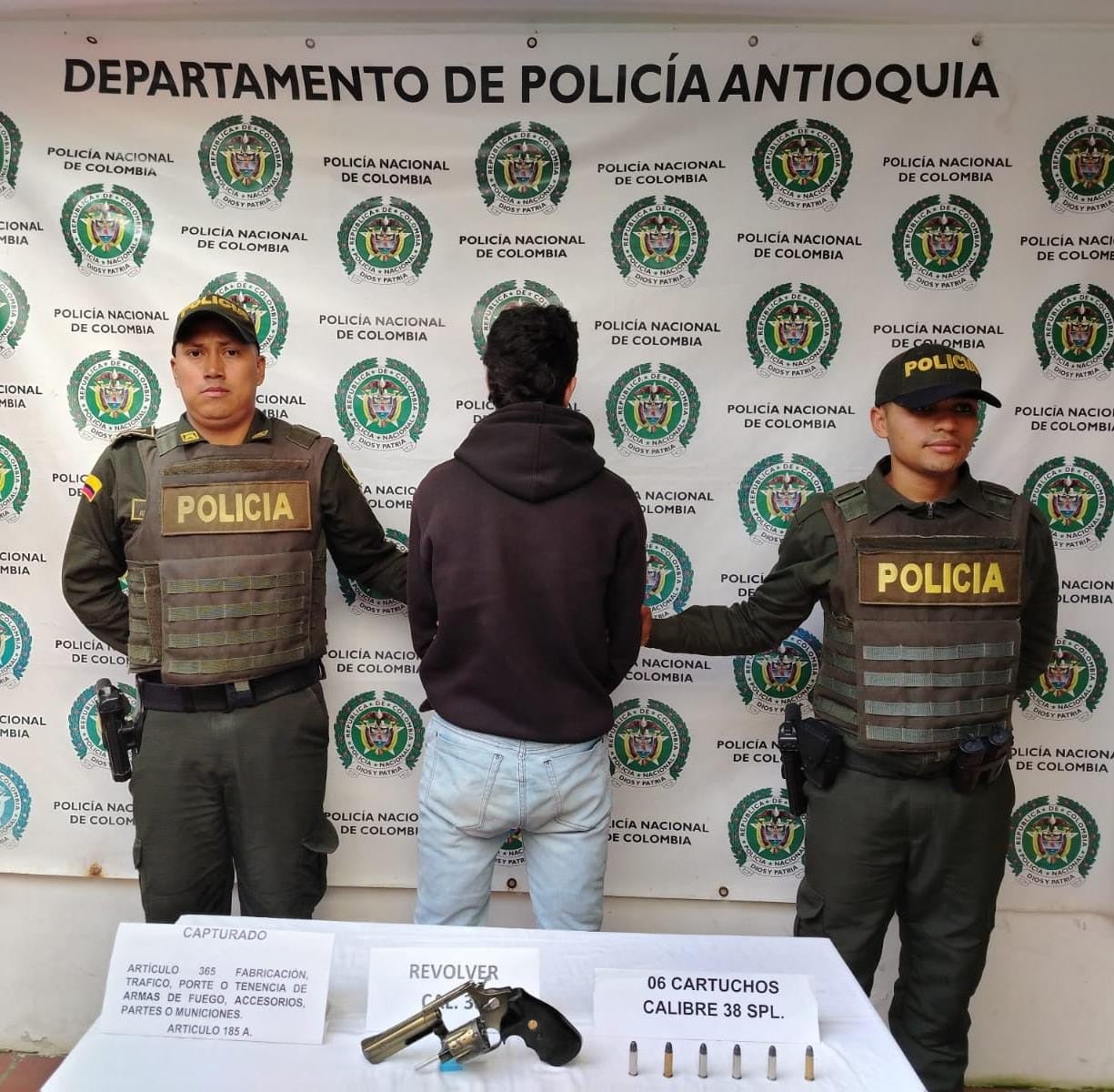 Capturan en Antioquia a alias “Lanza”, sicario del Clan del Golfo que planeaba ataques contra grupo delincuencial