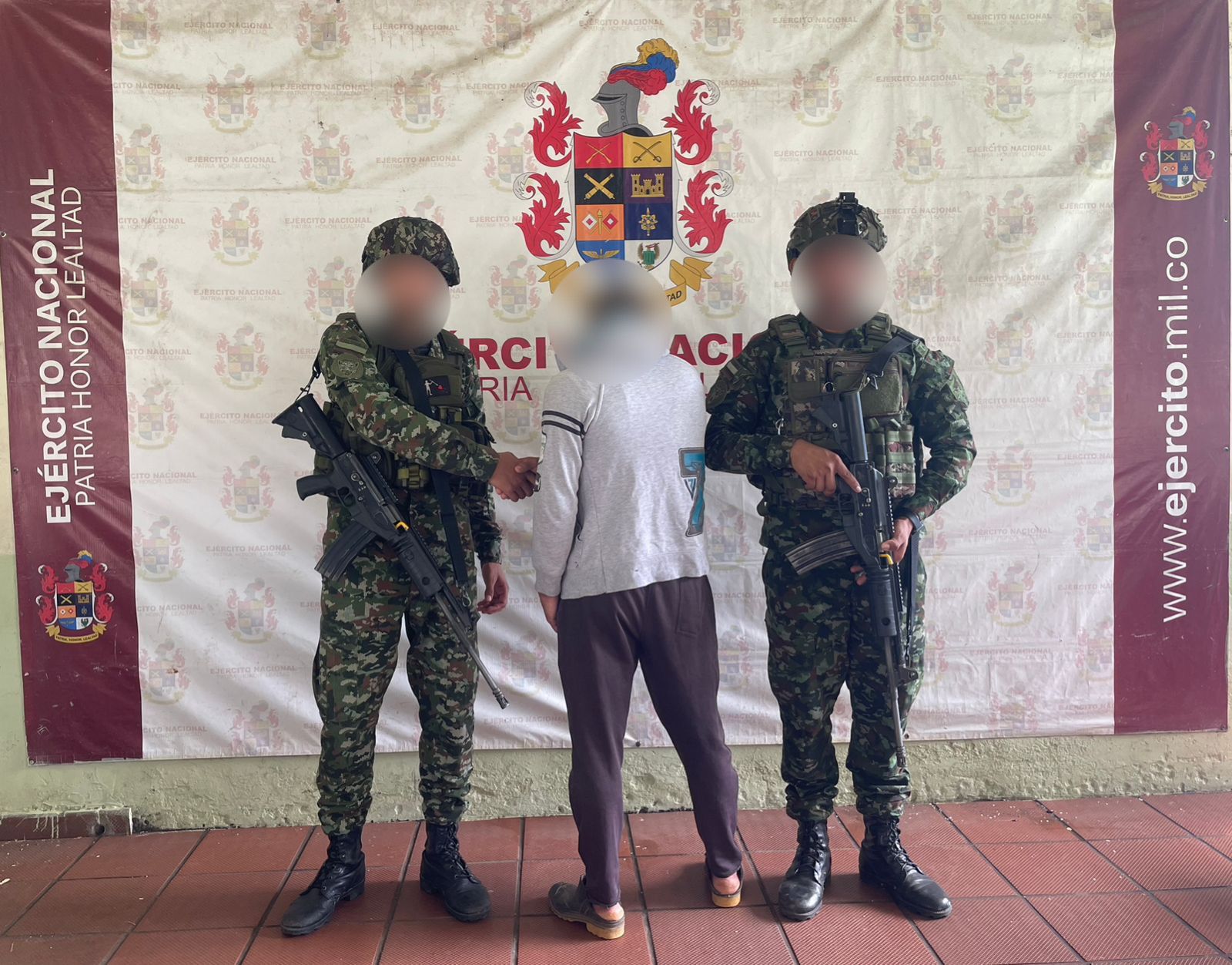 Ejército rescató a hombre secuestrado por el Clan del Golfo en Zaragoza: Lo habrían confundido con otra víctima