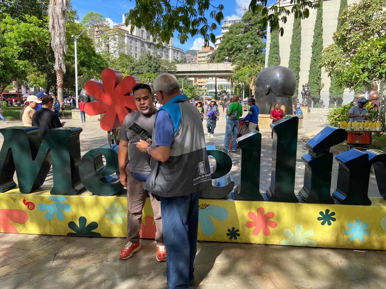 Campaña contra la explotación sexual cerca al Parque Botero