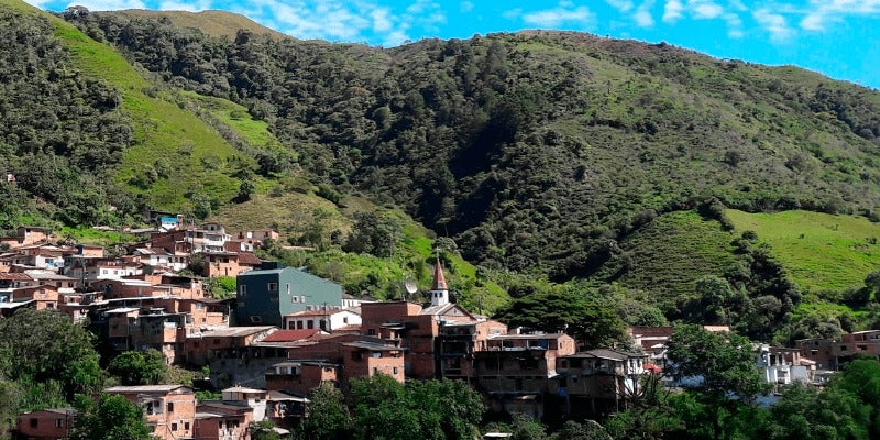 Concejales de Briceño enfrentan cargos por presuntas expresiones injuriosas contra una corporada durante sesión oficial