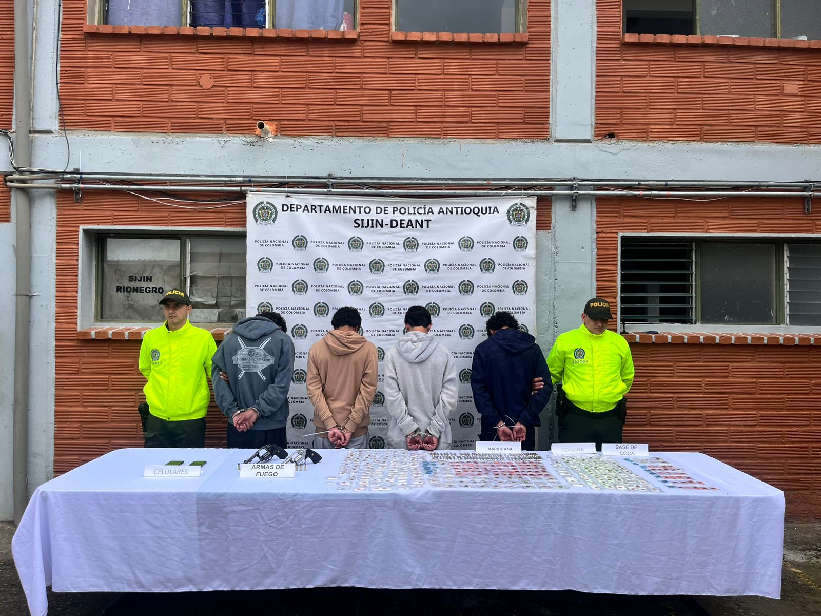 Cae célula de 'El Mesa' en Marinilla: los alias "Sopa", "Juan", "Harold" y "Perdón" enfrentan cargos por narcotráfico y homicidios selectivos