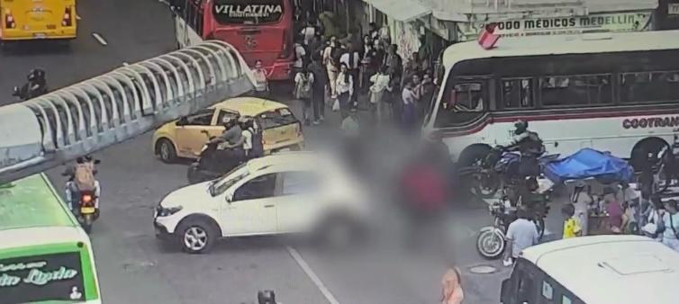 Capturan a conductor que atacó con arma blanca a otro en vía pública de Medellín