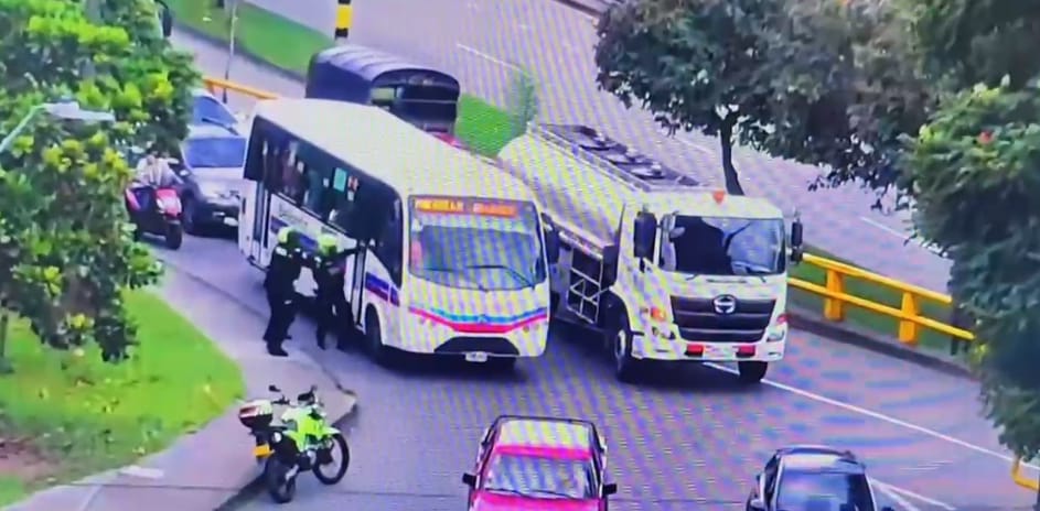 Capturado delincuente cuando amenazó a un agente de tránsito