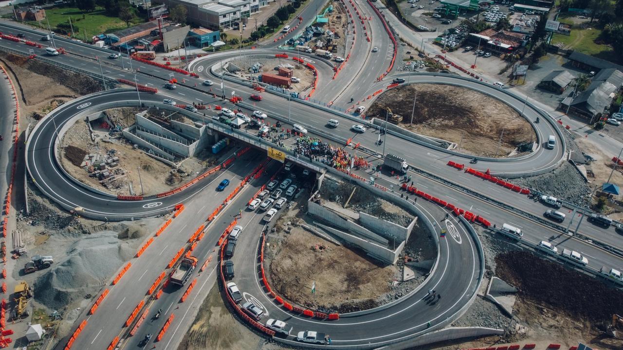 Entrega de las conexiones viales del aeropuerto José María Córdova en Rionegro, Antioquia