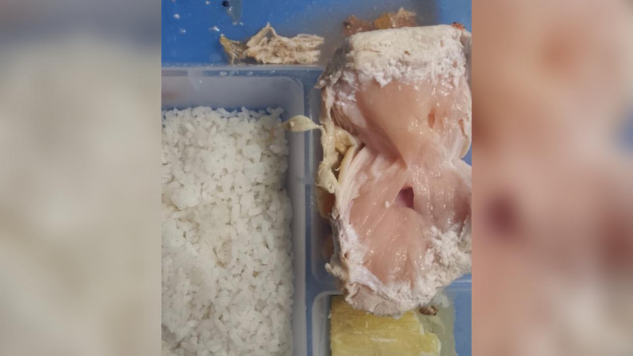 Graves denuncias en cárceles de Antioquia: internos reciben comida cruda y en descomposición