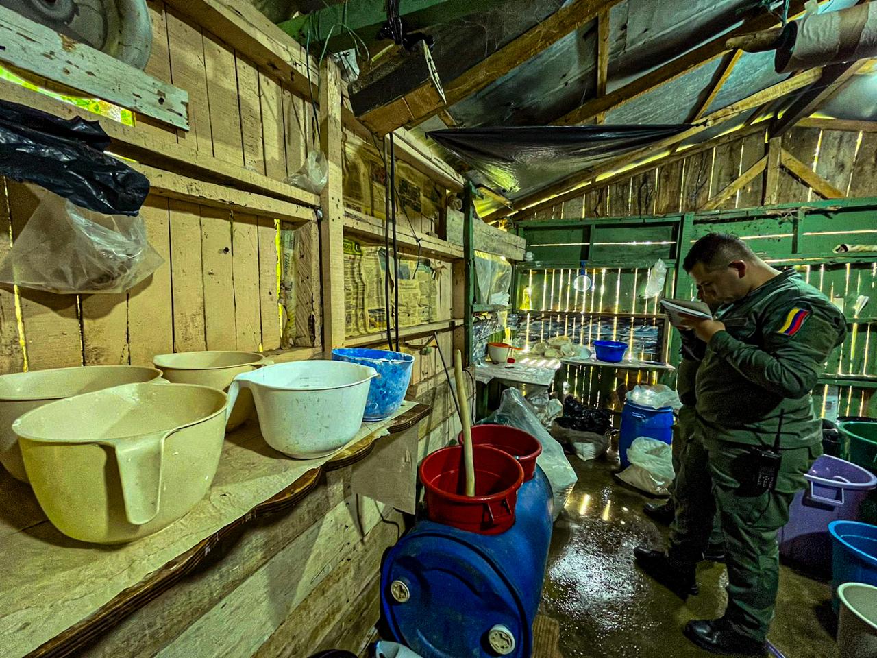 Ejército Nacional desmantela laboratorio de cocaína del Clan del Golfo en Copacabana, Antioquia