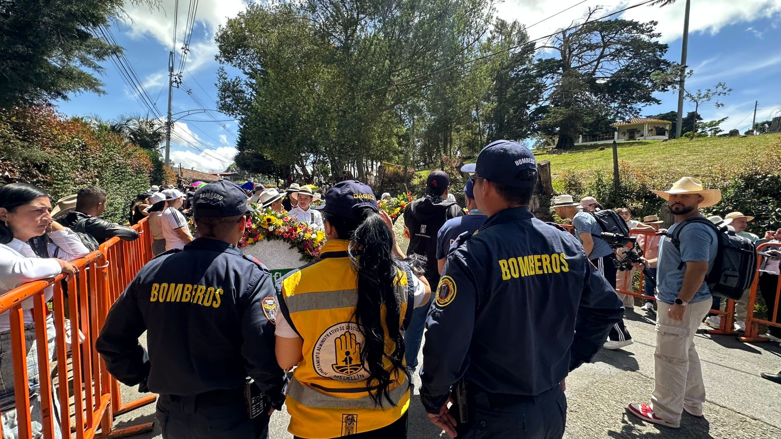 Medellín activa 21 Puestos de Mando para seguridad en 200 eventos de Feria de las Flores