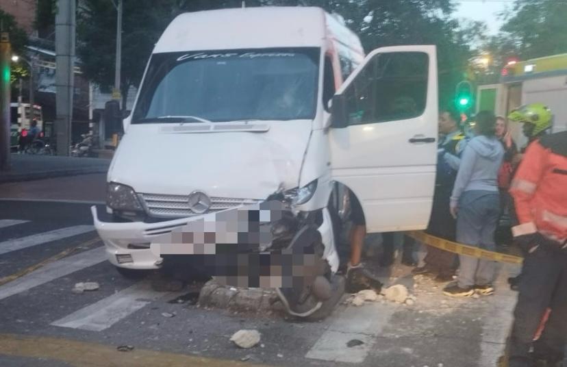 Conductor de furgón, presuntamente en estado de alicoramiento, embistió a una menor que murió en la Floresta