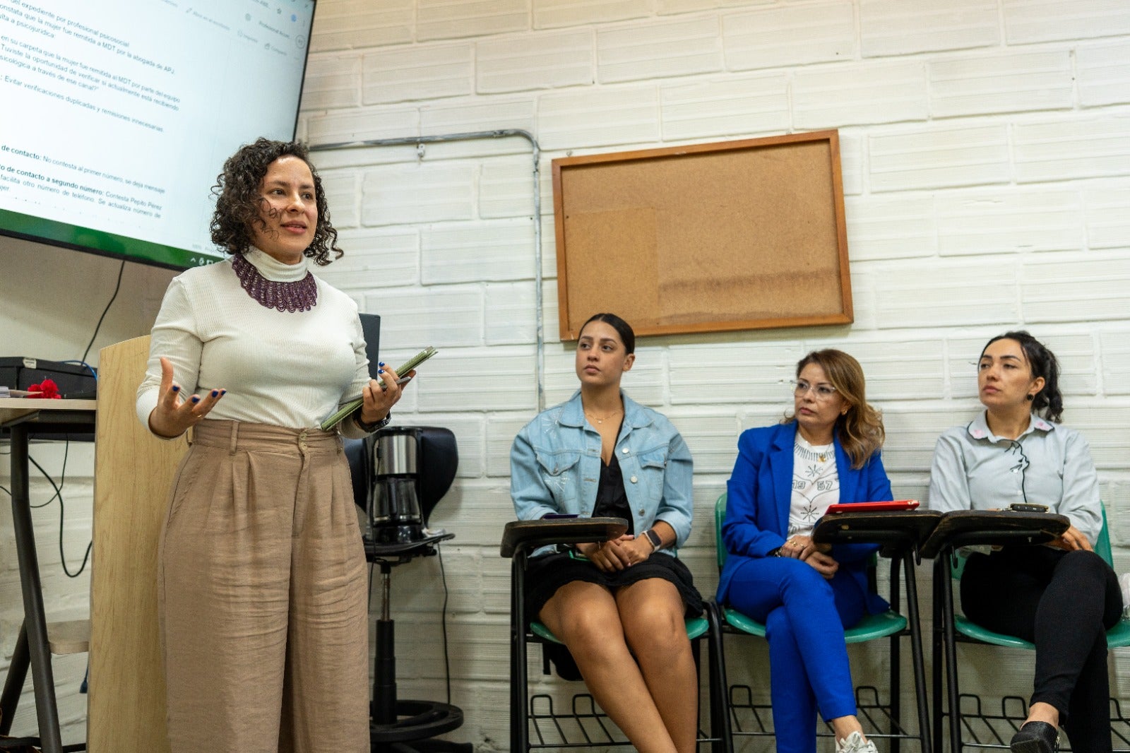 Acompañamiento de las mujeres victimas de la violencia en Medellín