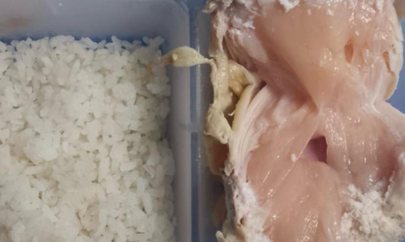 Familiares alzan la voz por reclusos de El Pedregal: comida podrida, hacinamiento y petición urgente al Estado