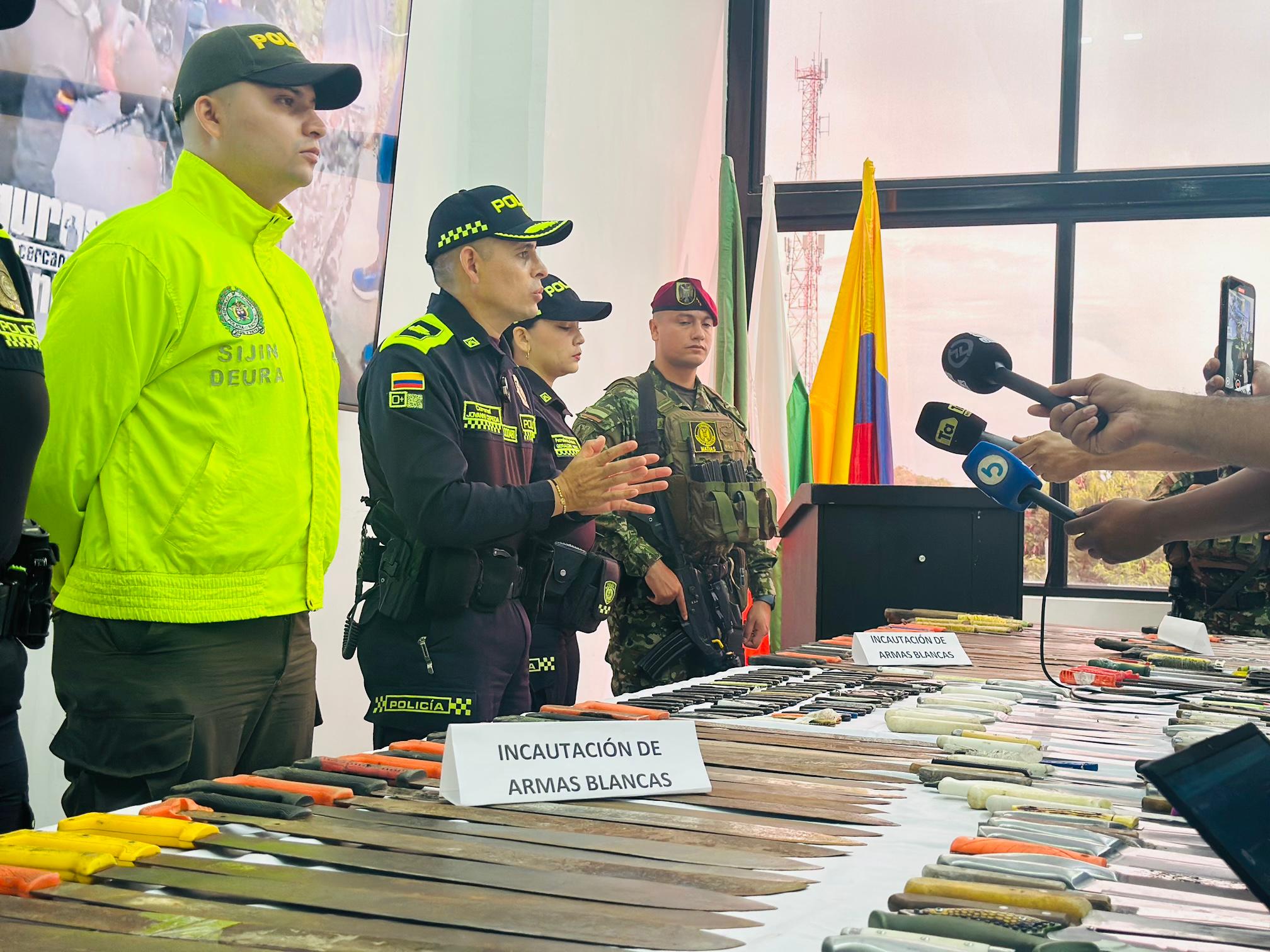 Incautan más de 200 armas blancas en Apartadó: las autoridades refuerzan controles en zonas críticas