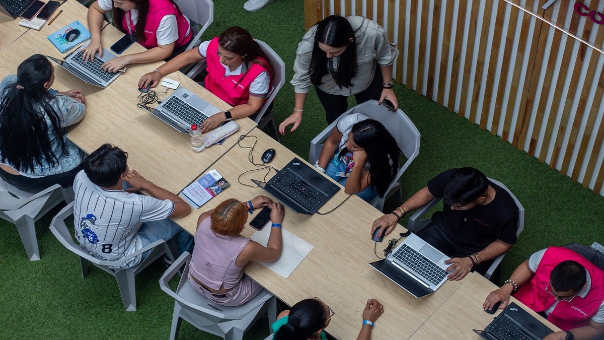 Festival de Oportunidades en la Semana de la Juventud