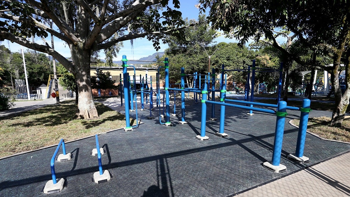 Recuperación de los gimnasios al aire libre de Medellín
