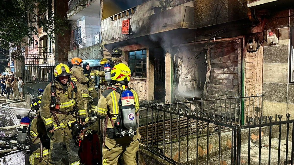 Una persona muerta dejó incendio de una vivienda en Medellín