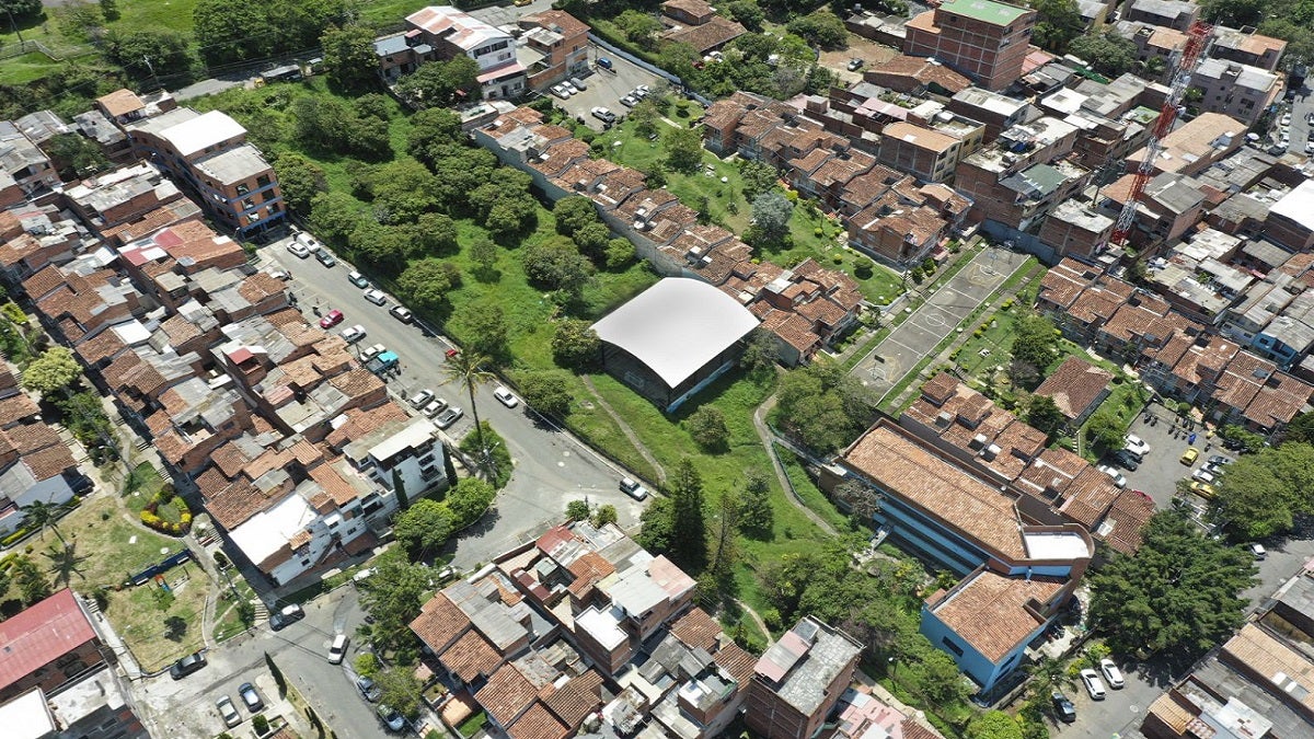 Megacolegio en Medellín